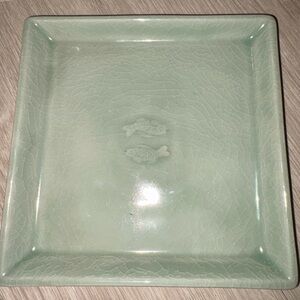 Elegant Green Square Ceramic Plate